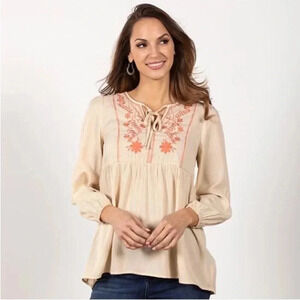 Hem & Thread Graceful In Floral Embroidered Top NWT